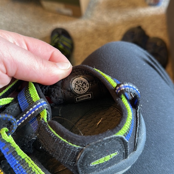 Little Kid’s Keen Sandals “Newport H2” size 11 LIKE NEW!!! - Picture 3 of 6